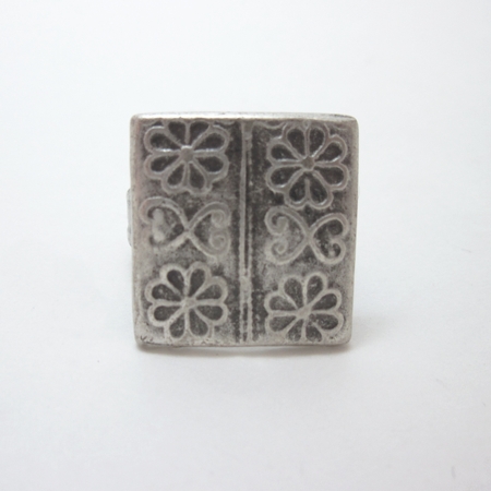 Flowered Square Pewter Adjustable Ring - Click Image to Close